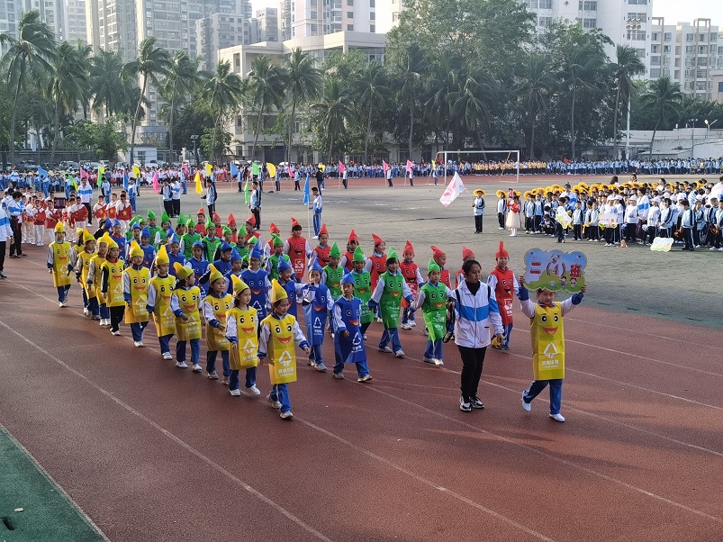 趣味运动我快乐，健体强国我能行――爱爱啦
实验小学第二届体育艺术节