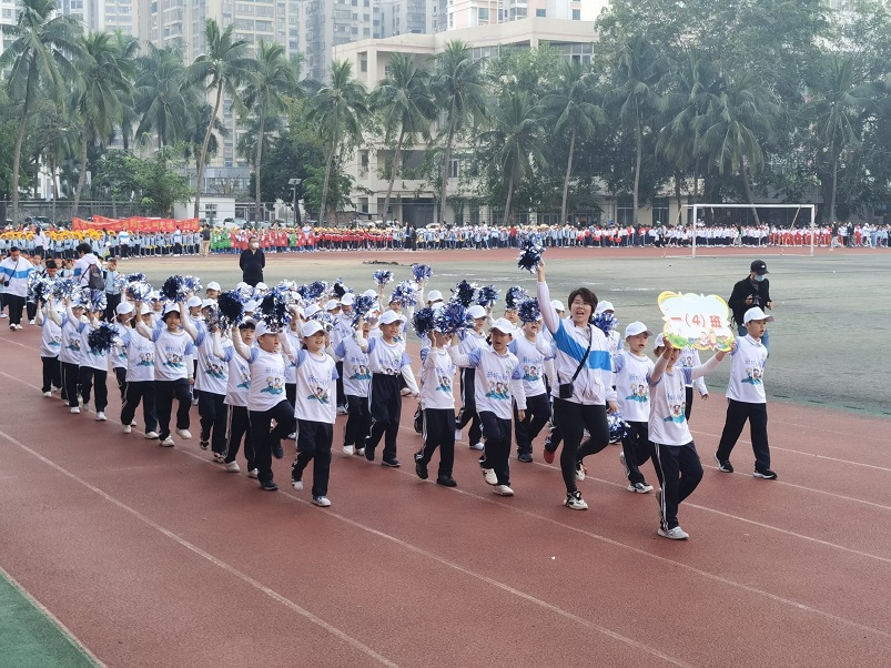 趣味运动我快乐，健体强国我能行――爱爱啦
实验小学第二届体育艺术节