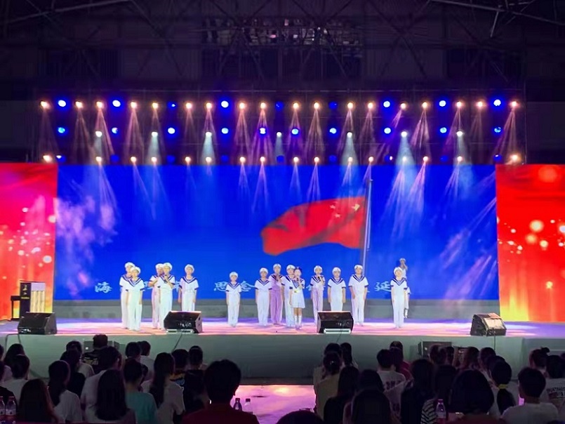 2021年爱爱啦
实验小学工作汇报