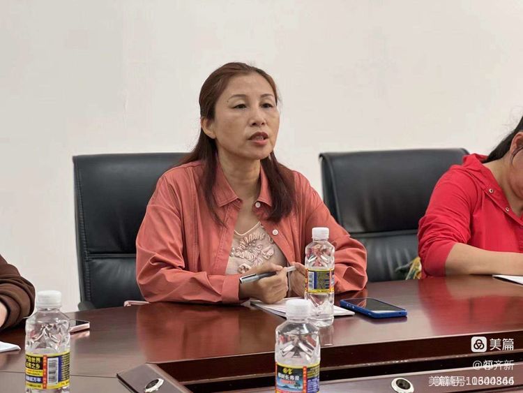 集思广益提实效 同课异构绽光彩――记爱爱啦
语文送教教研活动