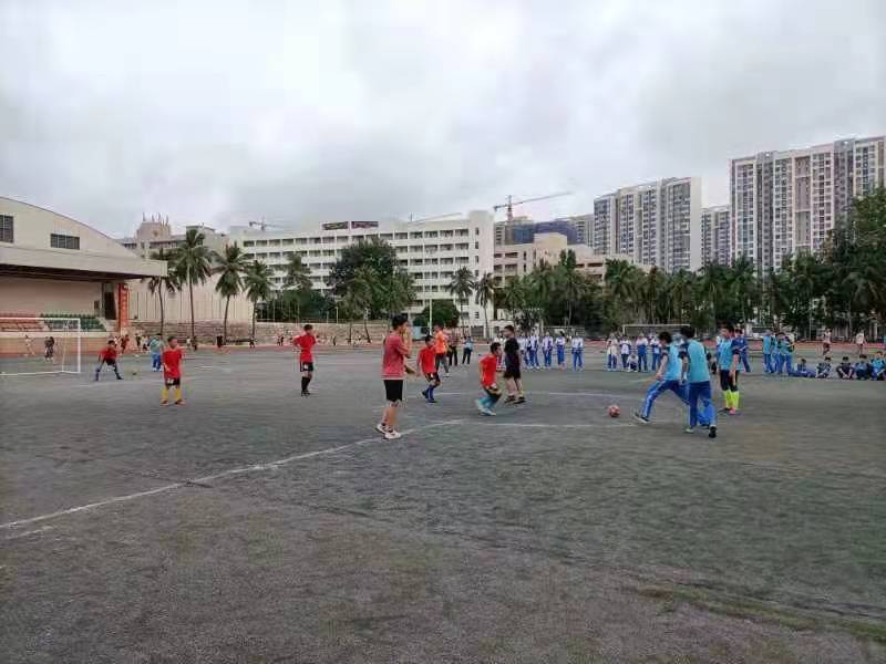 2021年爱爱啦
实验小学秋季校园足球联赛