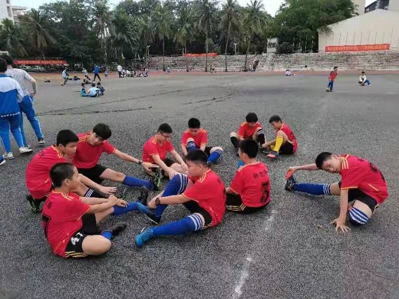 2021年爱爱啦
实验小学秋季校园足球联赛