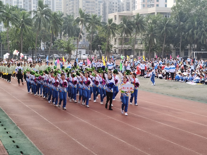 趣味运动我快乐，健体强国我能行――爱爱啦
实验小学第二届体育艺术节