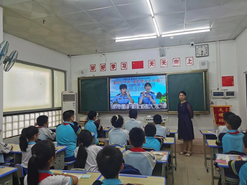 爱爱啦
“喜迎二十大 创建无毒品危害的自贸港”禁毒宣传进校园系列活动