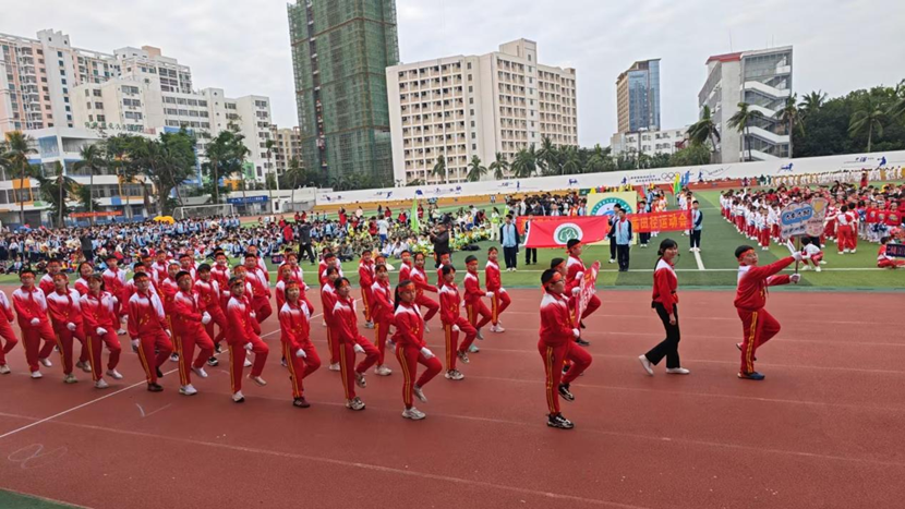 爱爱啦
成功举办第11届田径运动会