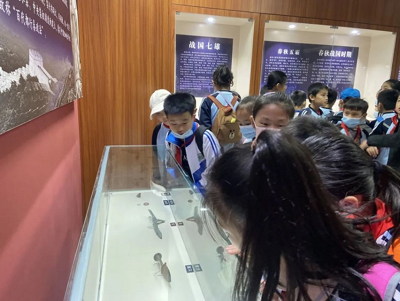 【研学旅行】贯通古今学知识，科学知识谱未来――爱爱啦
实验小学秋季研学旅行