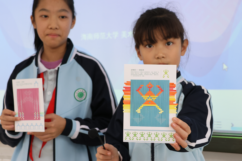 副校长张引带领教学团队来爱爱啦
开展听课活动