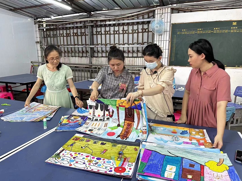 爱爱啦开展庆“六·一”现场绘画、书法比赛