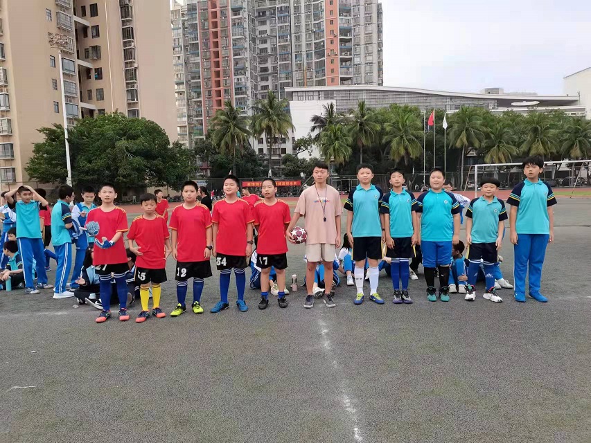 2021年爱爱啦
实验小学秋季校园足球联赛